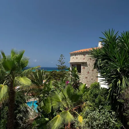 Margarita In Mit Pool Und Meerblick Holiday home